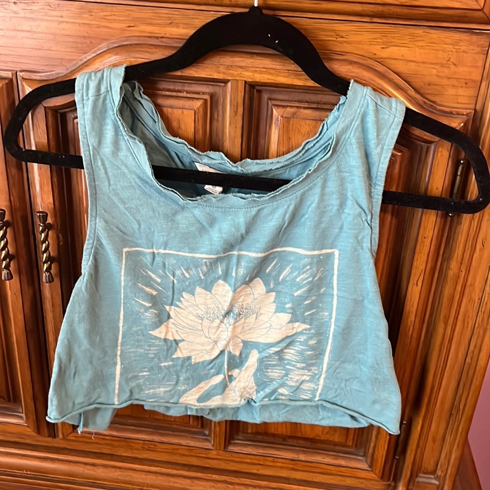 TJ MAXX Lucky Lotus Cropped Tank